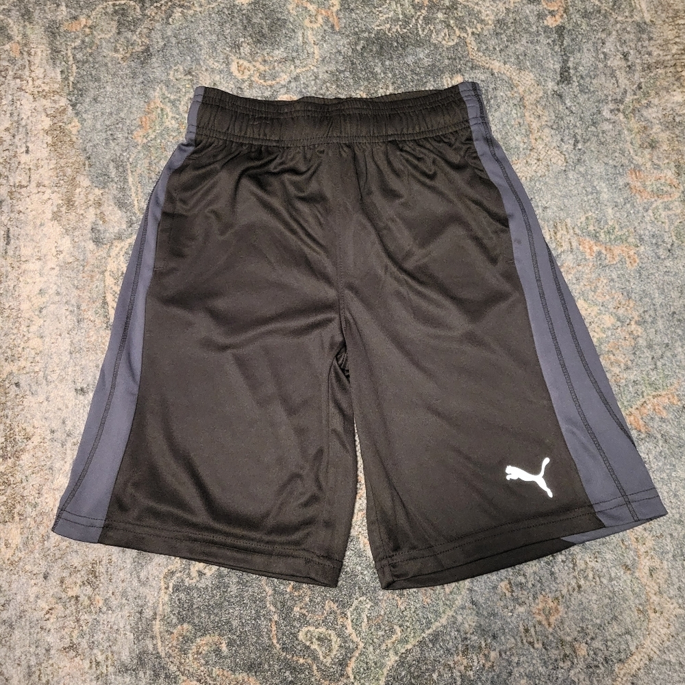 NWT Puma Kids Black and Gray Ball Shorts Size S(8)